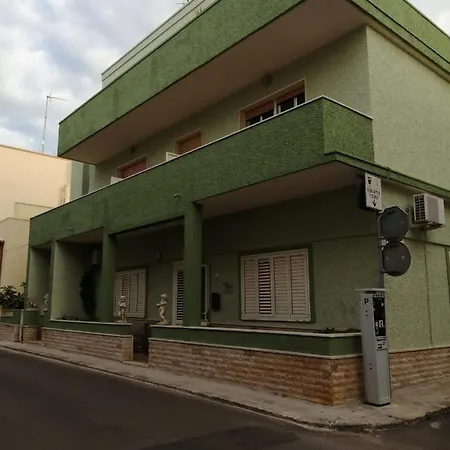 Bed and Breakfast Beb Cariddi 3*